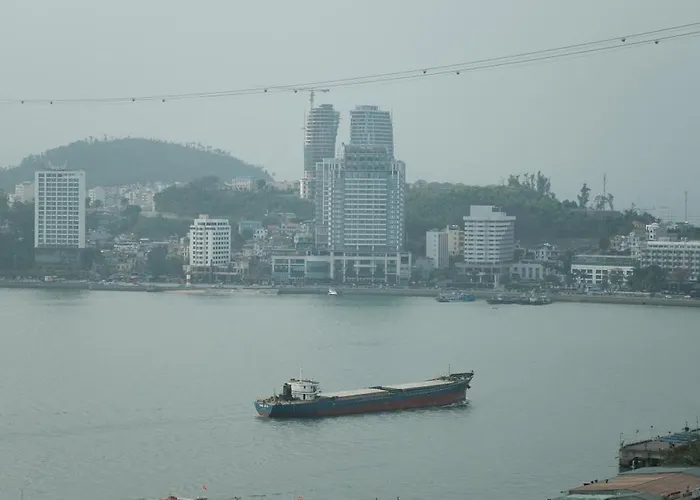 Aparthotel Chip & Den's House Ocean View The Sapphire Ha Long